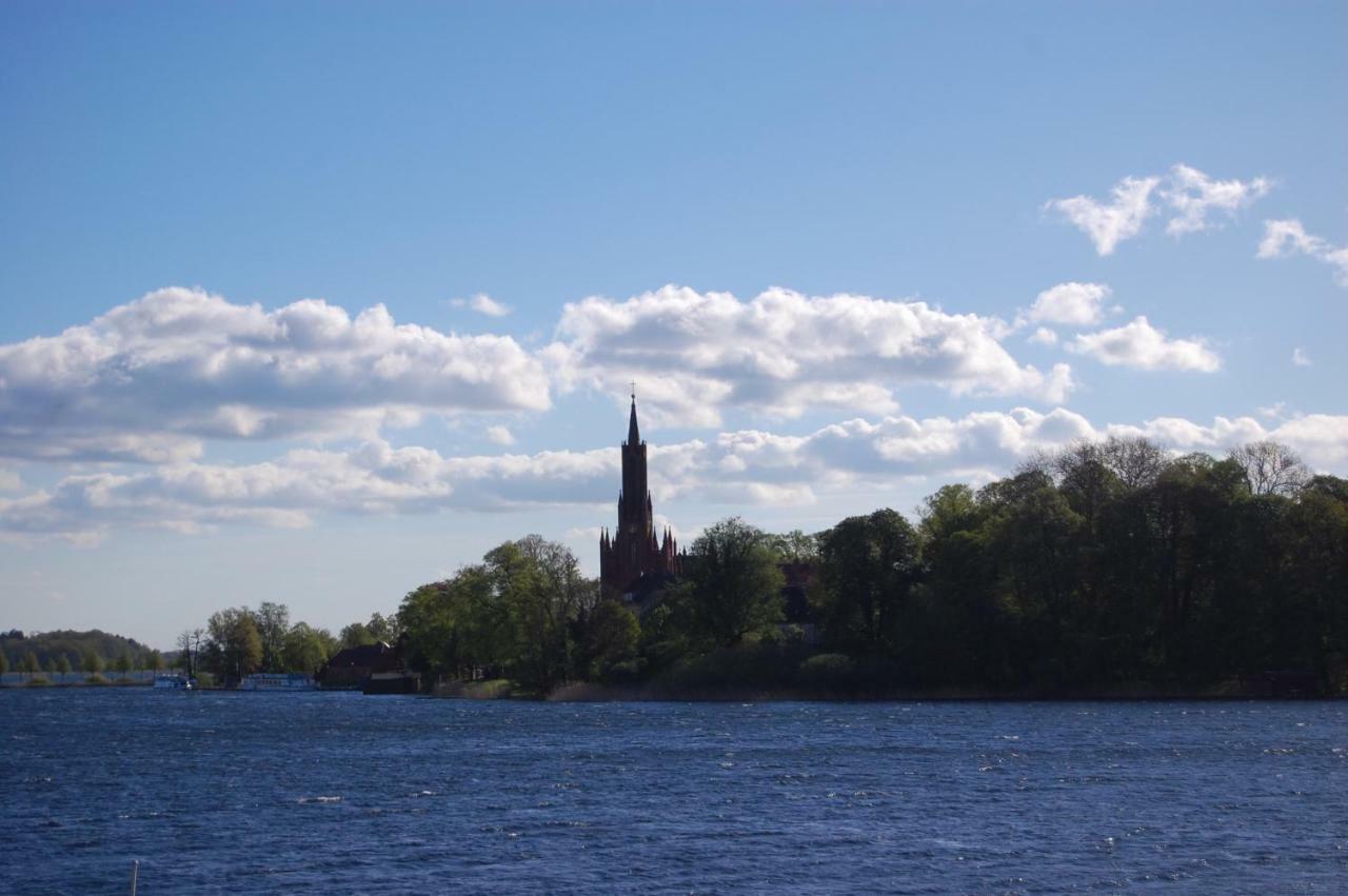 An der Wasserstraße Malchow  Exterior foto